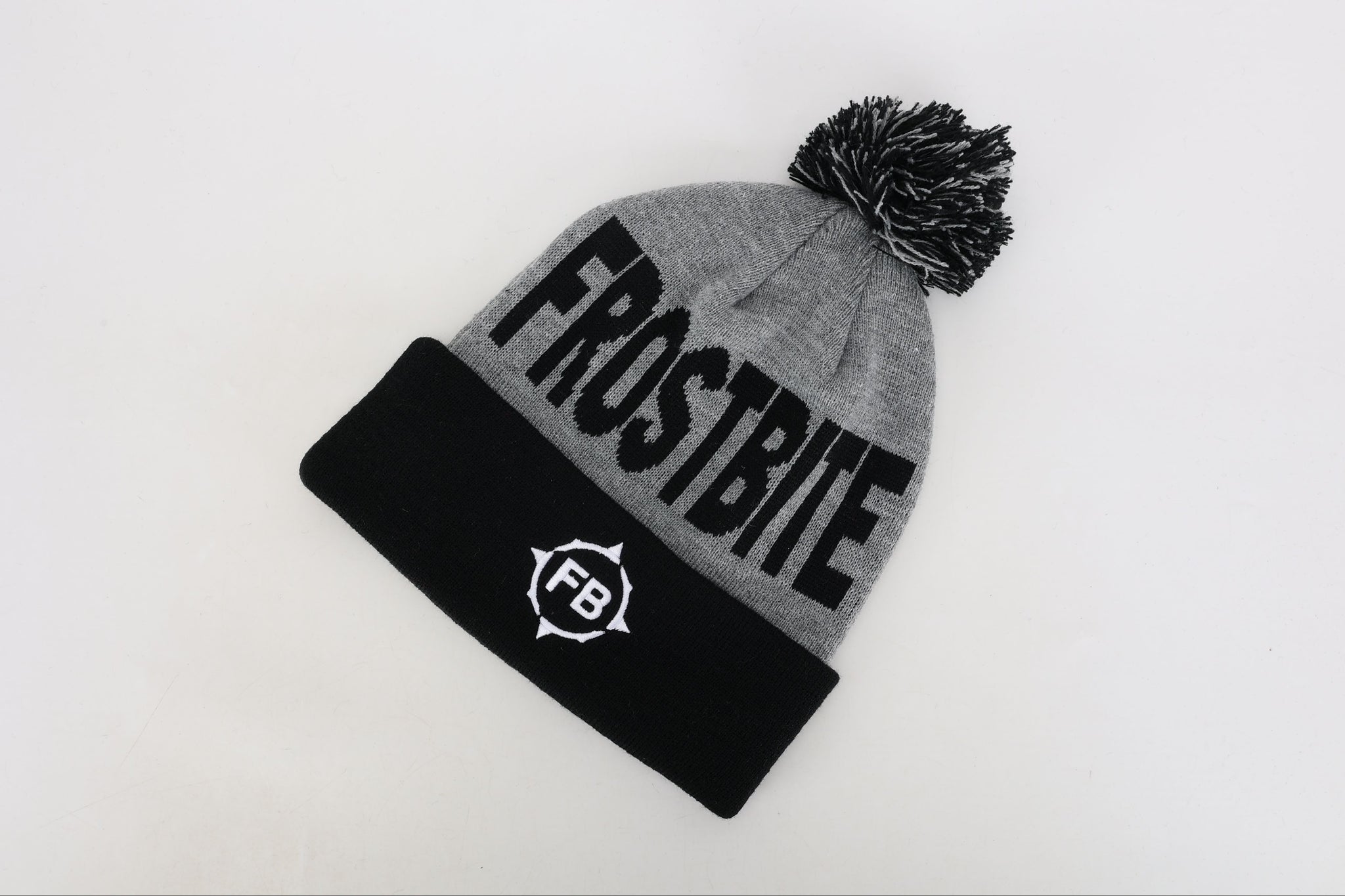 Pom Pom Beanie Black